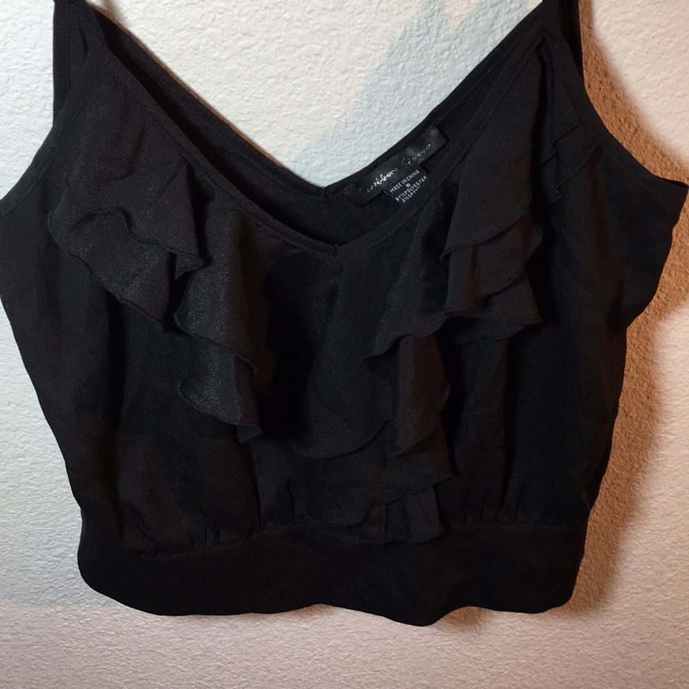 Women’s black top size small